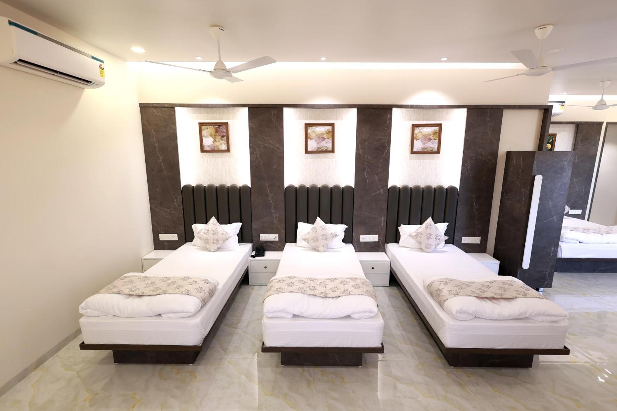Hotel Grand Haveli Achad Luaran gambar