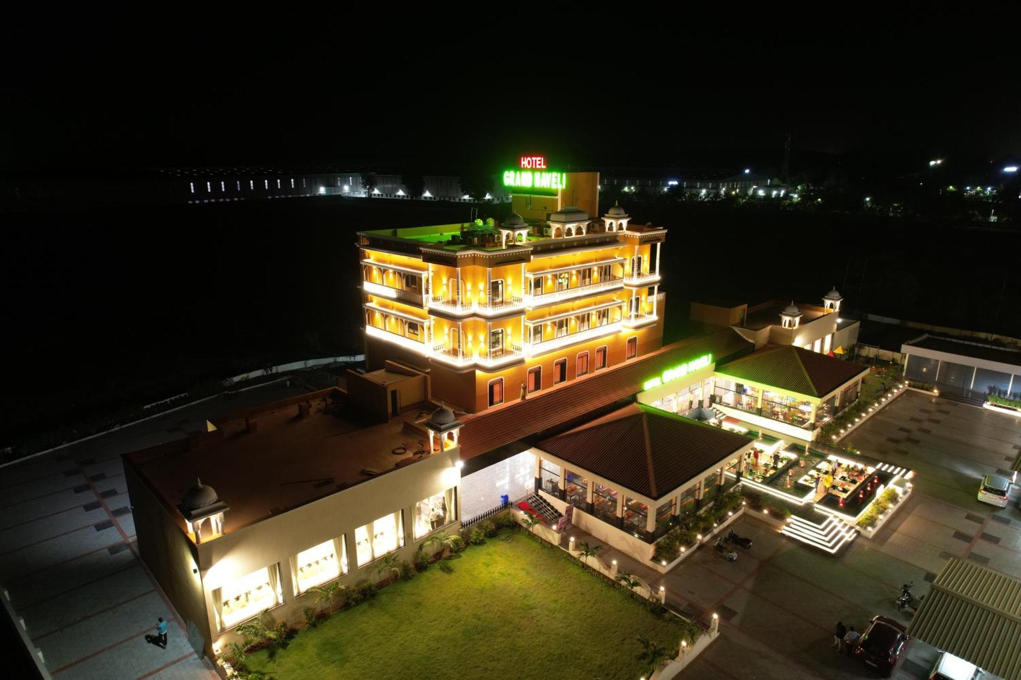 Hotel Grand Haveli Achad Luaran gambar