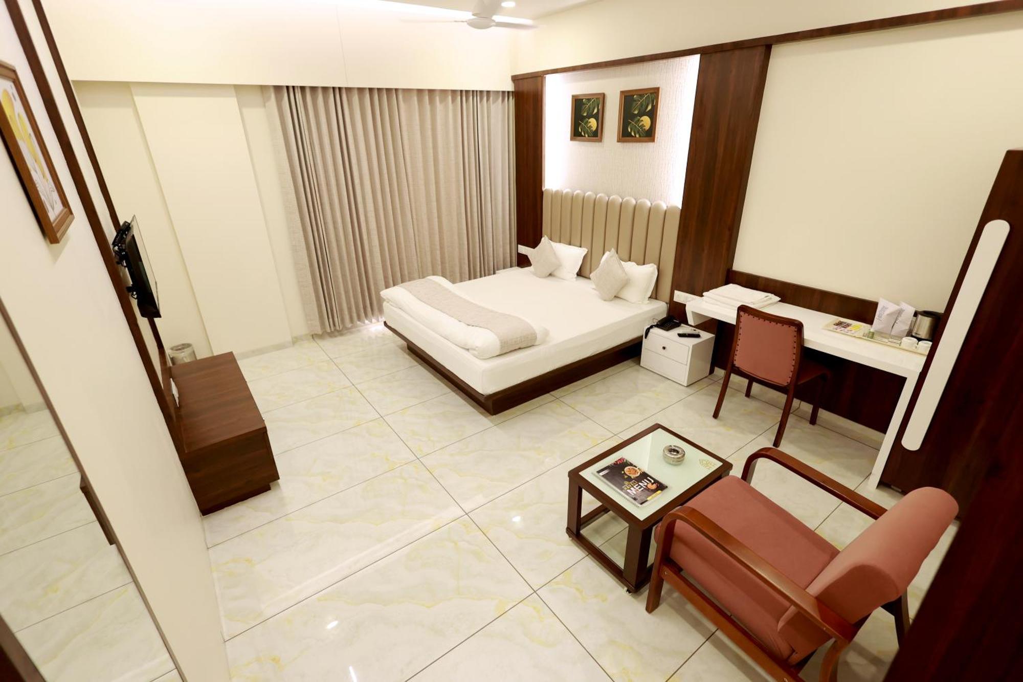 Hotel Grand Haveli Achad Luaran gambar