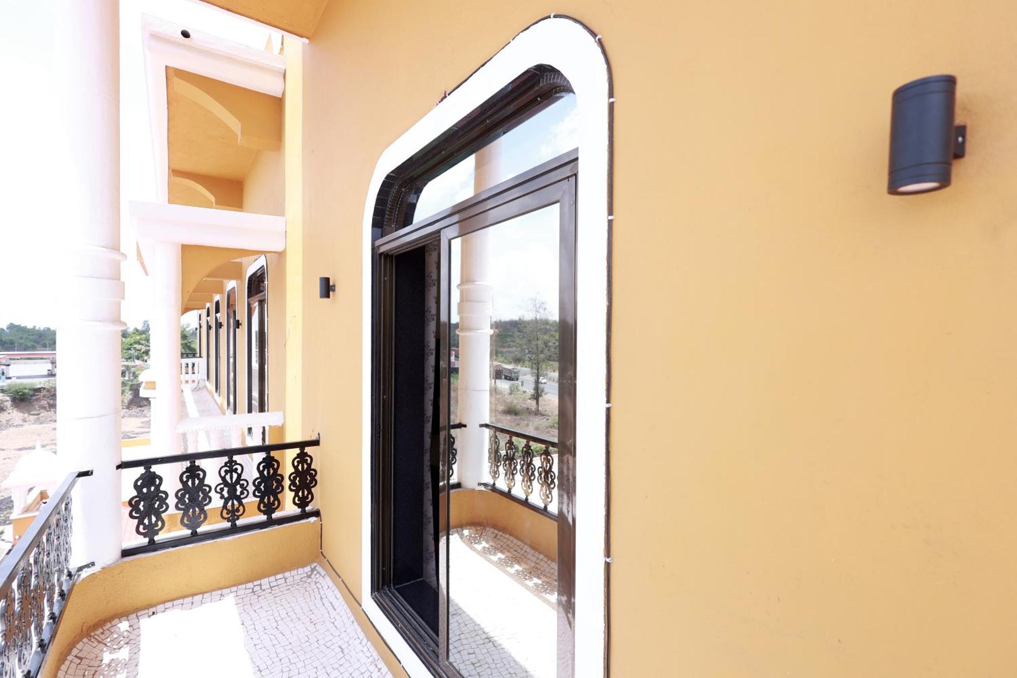 Hotel Grand Haveli Achad Luaran gambar