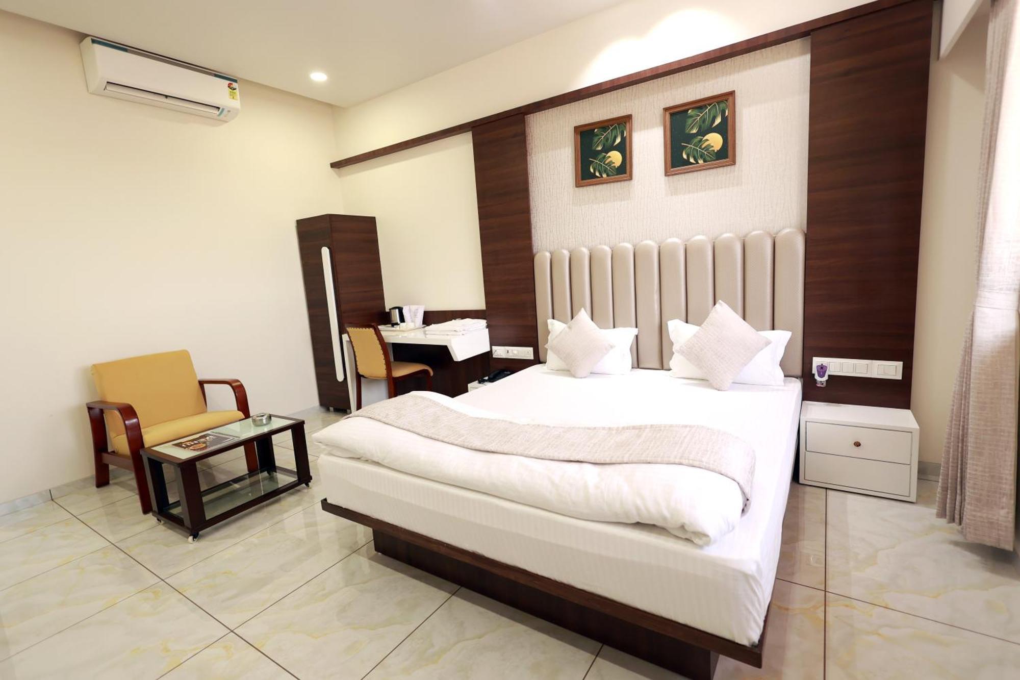 Hotel Grand Haveli Achad Luaran gambar