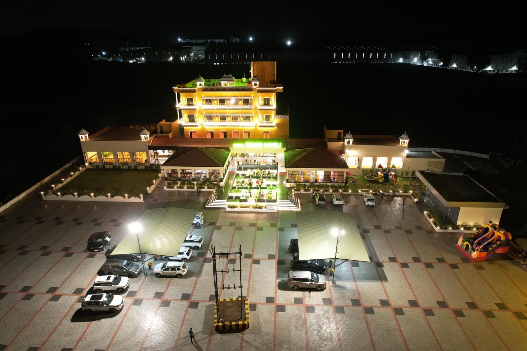 Hotel Grand Haveli Achad Luaran gambar