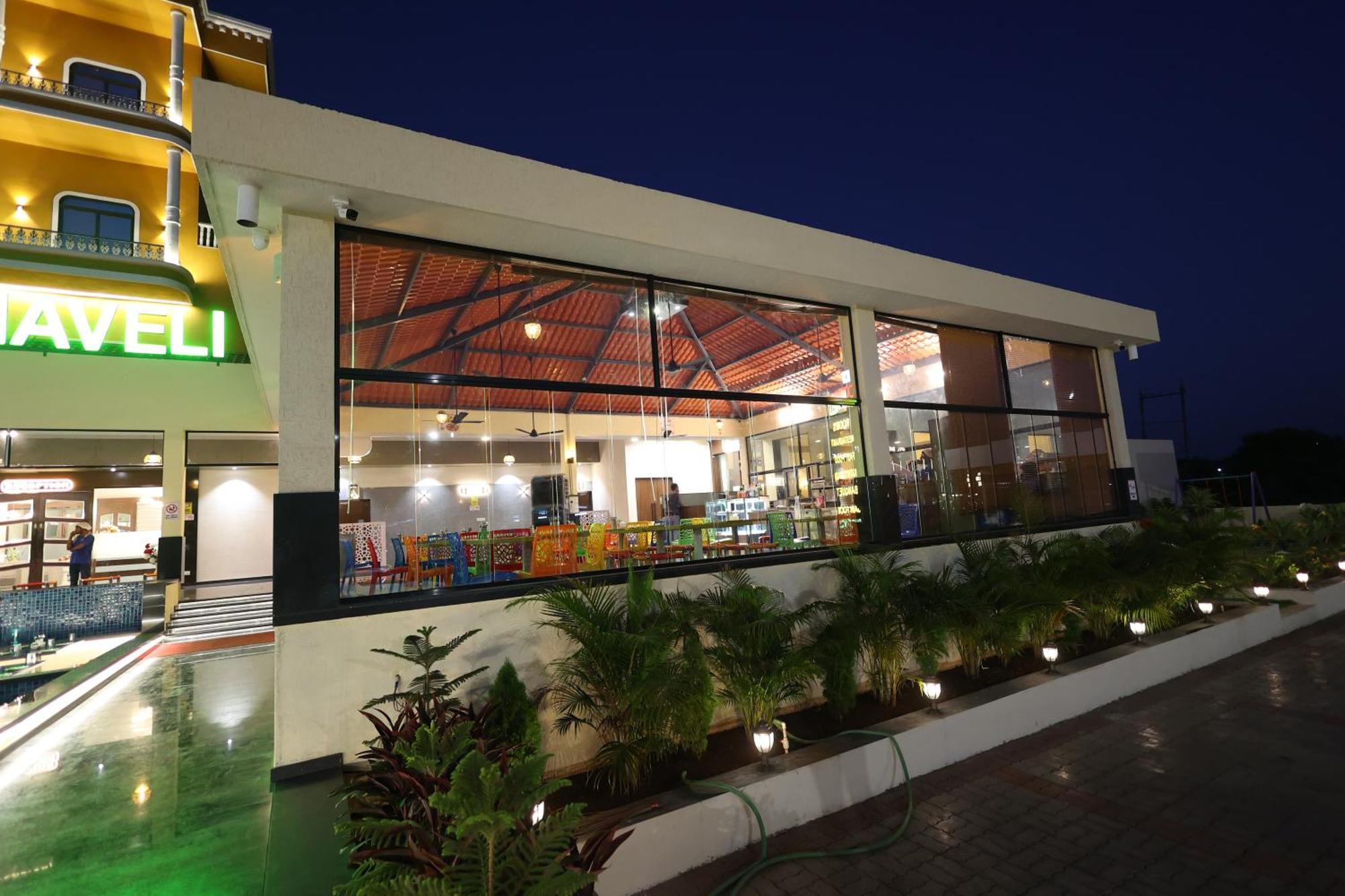 Hotel Grand Haveli Achad Luaran gambar