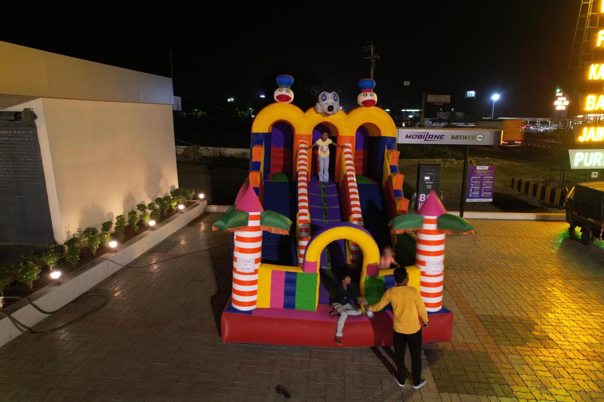 Hotel Grand Haveli Achad Luaran gambar