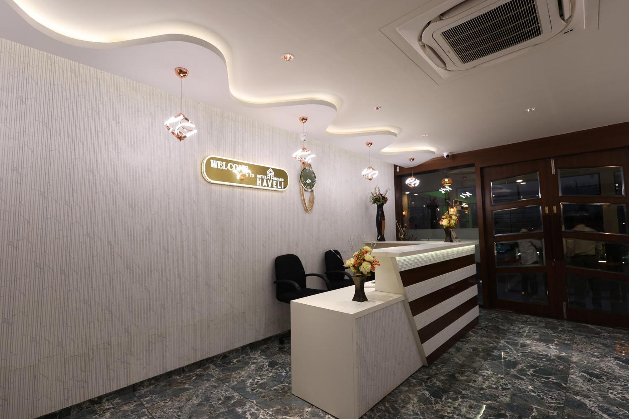 Hotel Grand Haveli Achad Luaran gambar